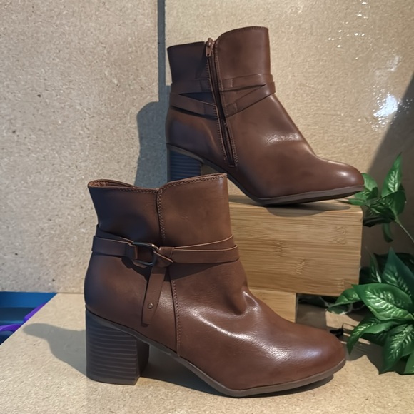 Frye and Co Italia Boots ( A0006) - Picture 5 of 11